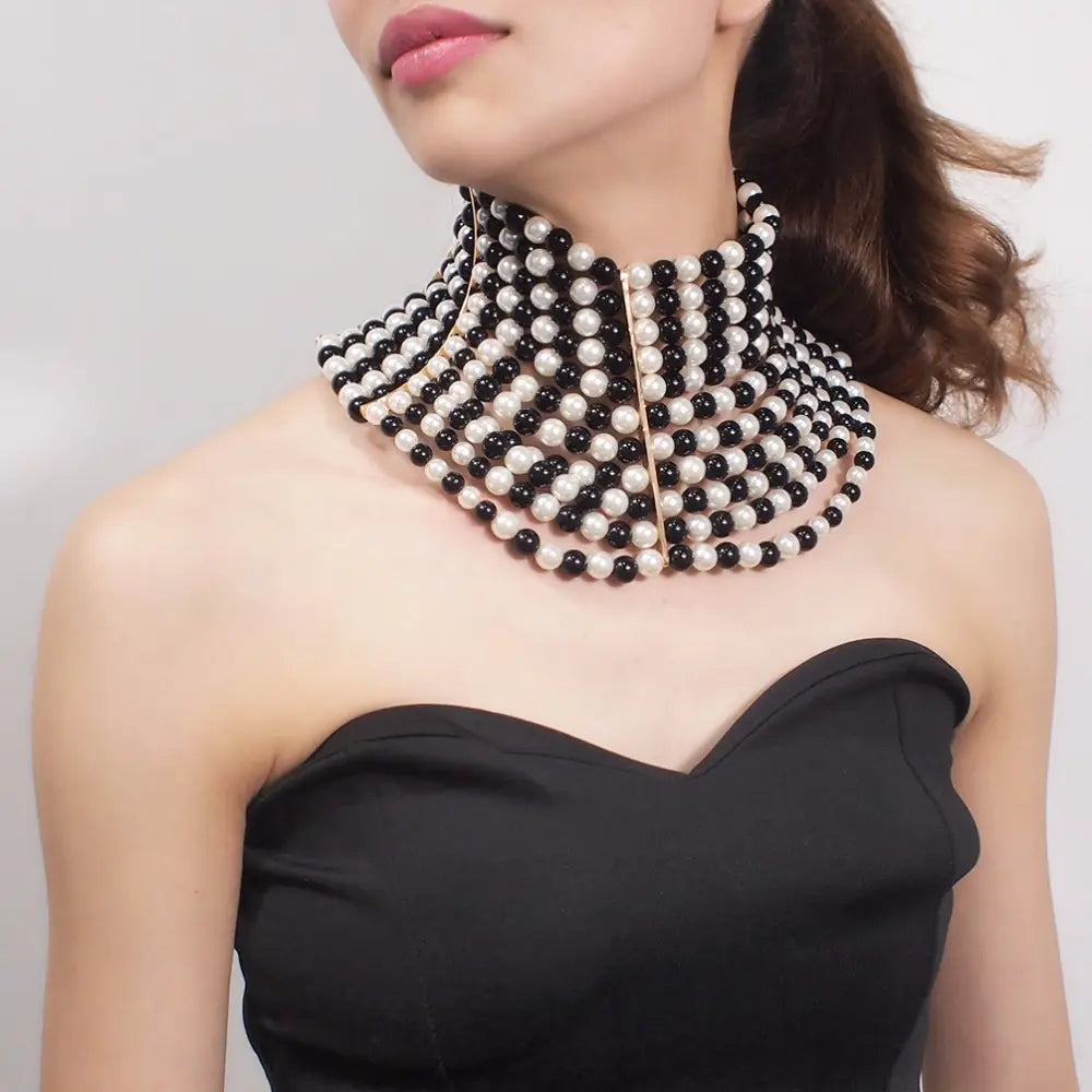 Multi-layered Pearl Short Necklace
