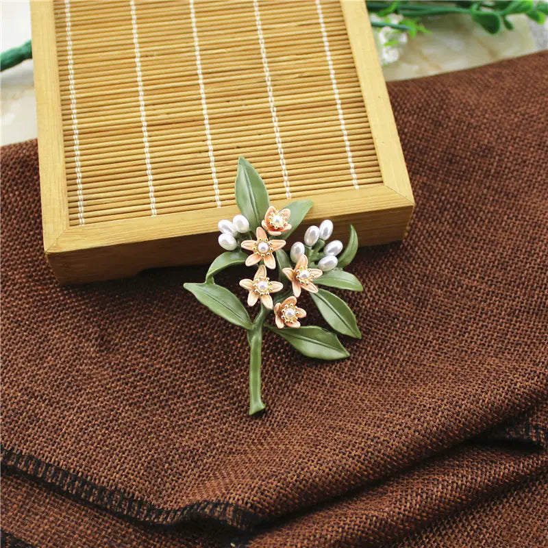 Paint Brooch Set