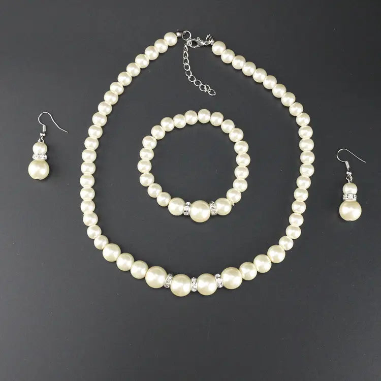 Pearl Necklace Bracelet & Earrings Set