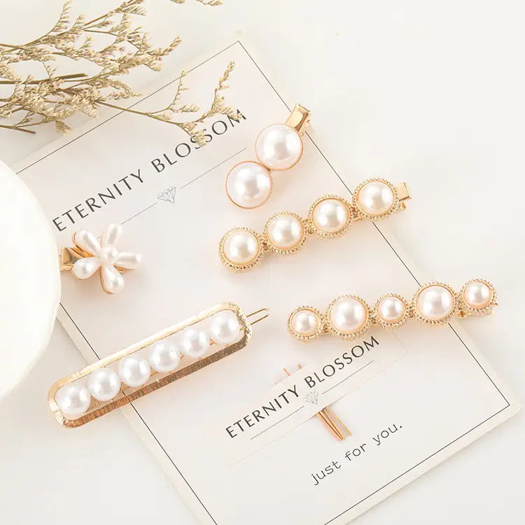 Pearl Bow Hair Clip