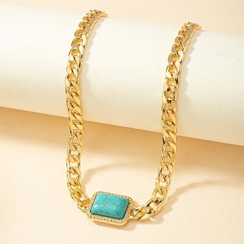 Retro Emerald Clavicle Chain