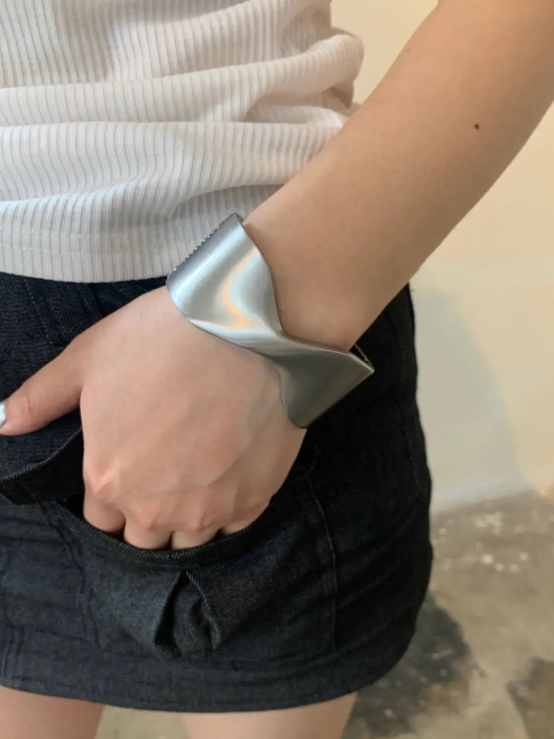 Cool Bow Cold Metal Bracelet