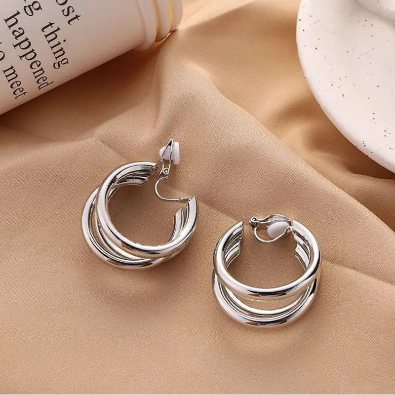 High-grade Retro Circle Earrings