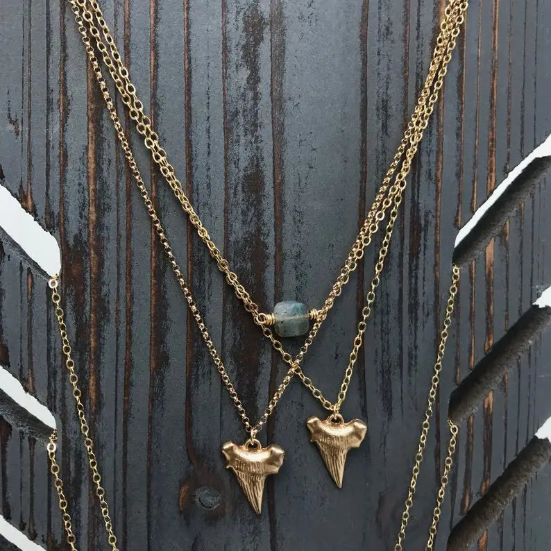 Exaggerated Fish Tooth Necklace