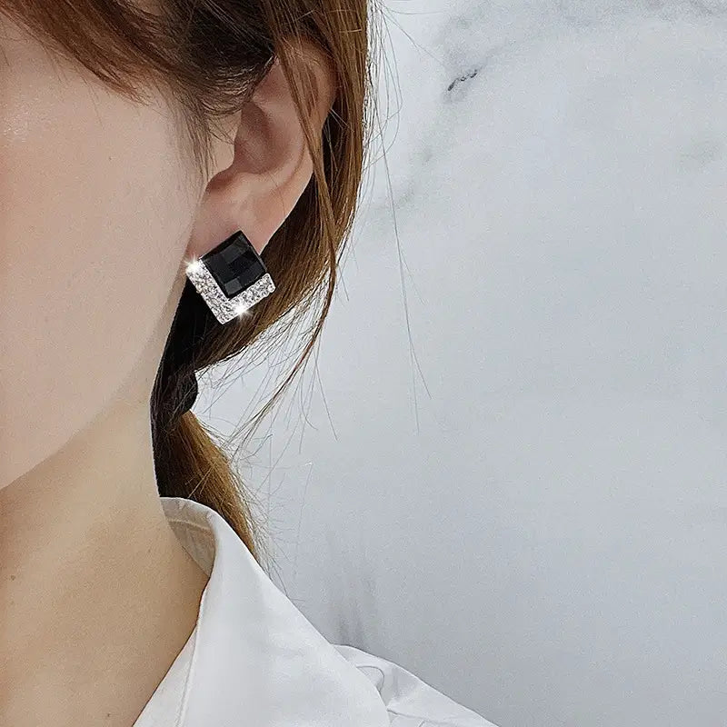 S990 Sterling Silver Black Earrings