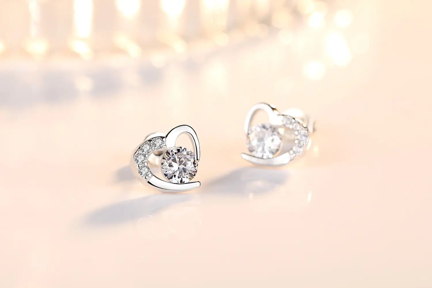 Heart Diamond Tender Earrings