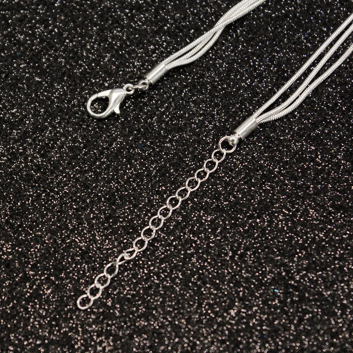 Hollow Leaf Wire Mesh Bracelet