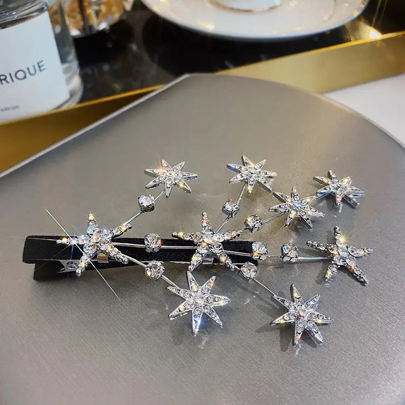 Femininity Star Rhinestone Hairpin