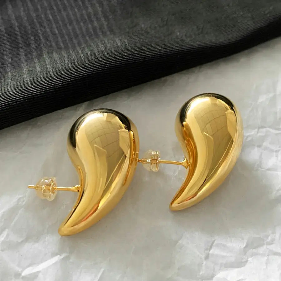 Elegant Gold Teardrop Earrings