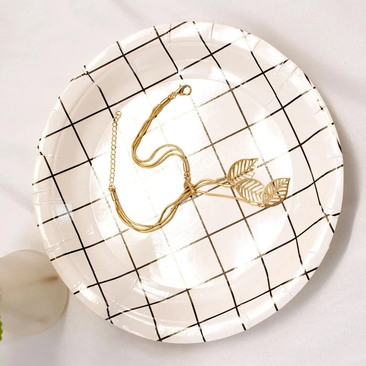 Hollow Leaf Wire Mesh Bracelet