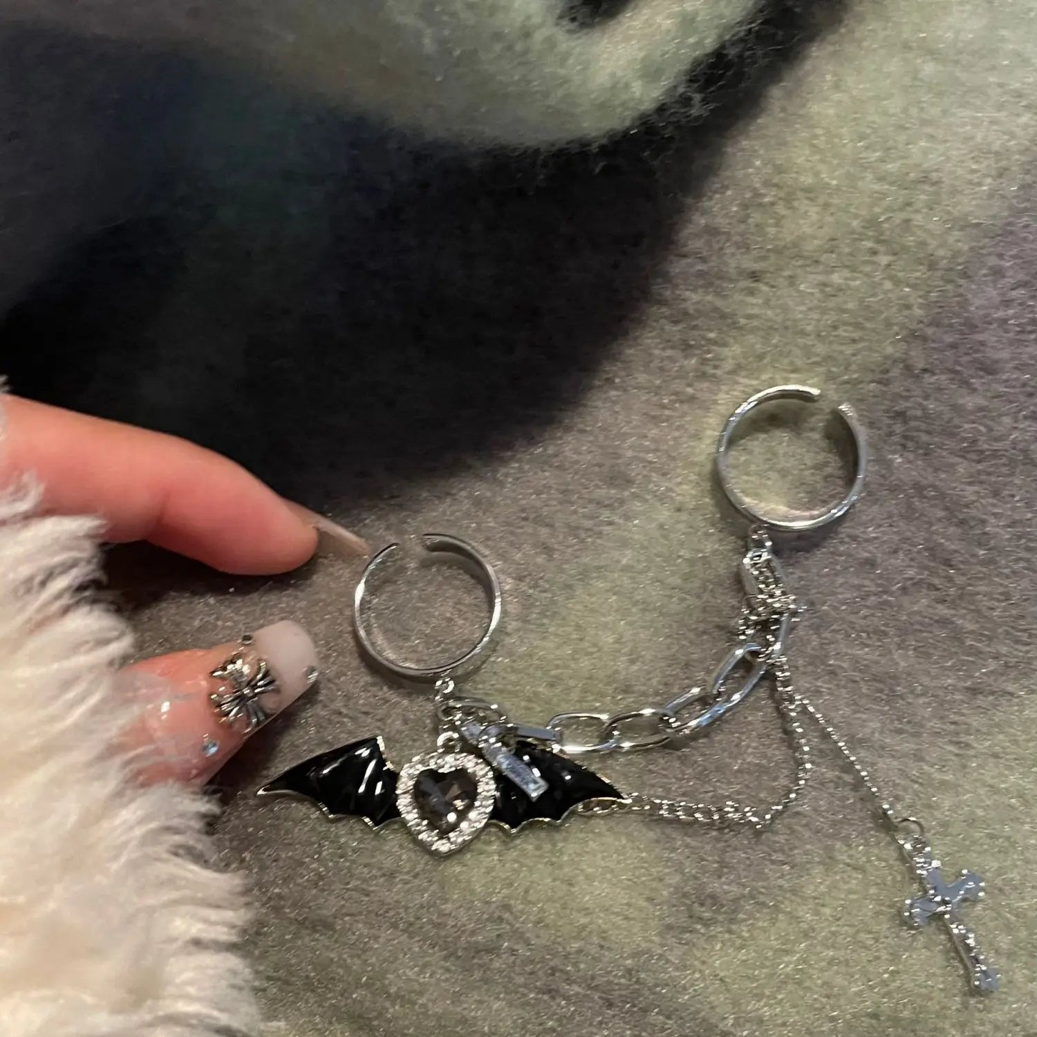 One Piece Love Rhinestone Pendant Ring