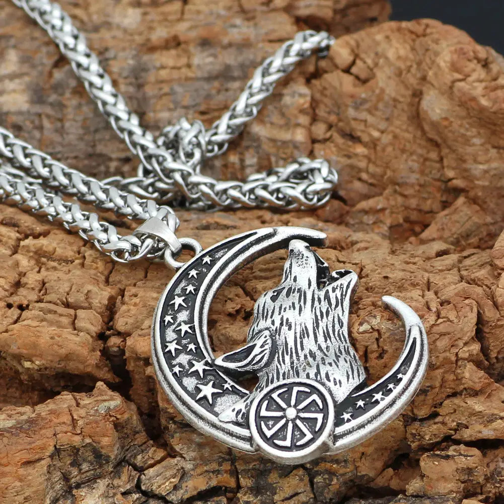 Vintage Wolf Head Moon Pendant Necklace