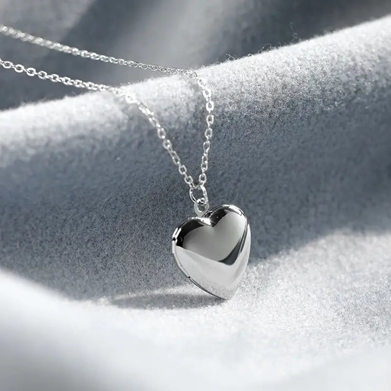 Glossy Love Photo Box Necklace