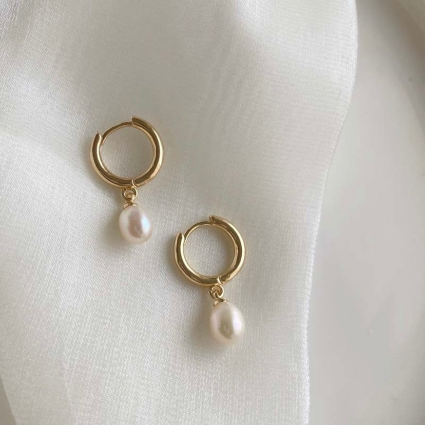 18K Gold Plated White Pearl Dangle Drop Earrings for Women