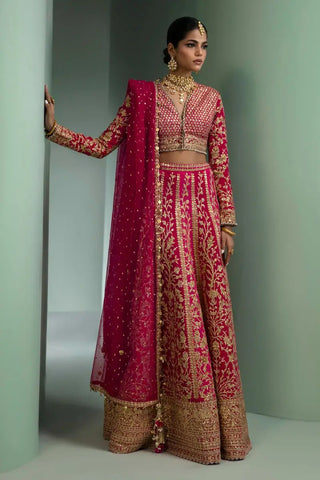 https://hooraindesignerwear.com/products/sana-safinaz-nura-festive-2023-n233-004-ct?_pos=60&_sid=568a5b008&_ss=r