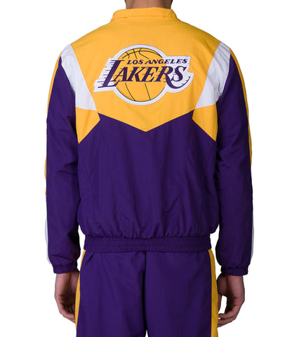 lakers warm up outfit