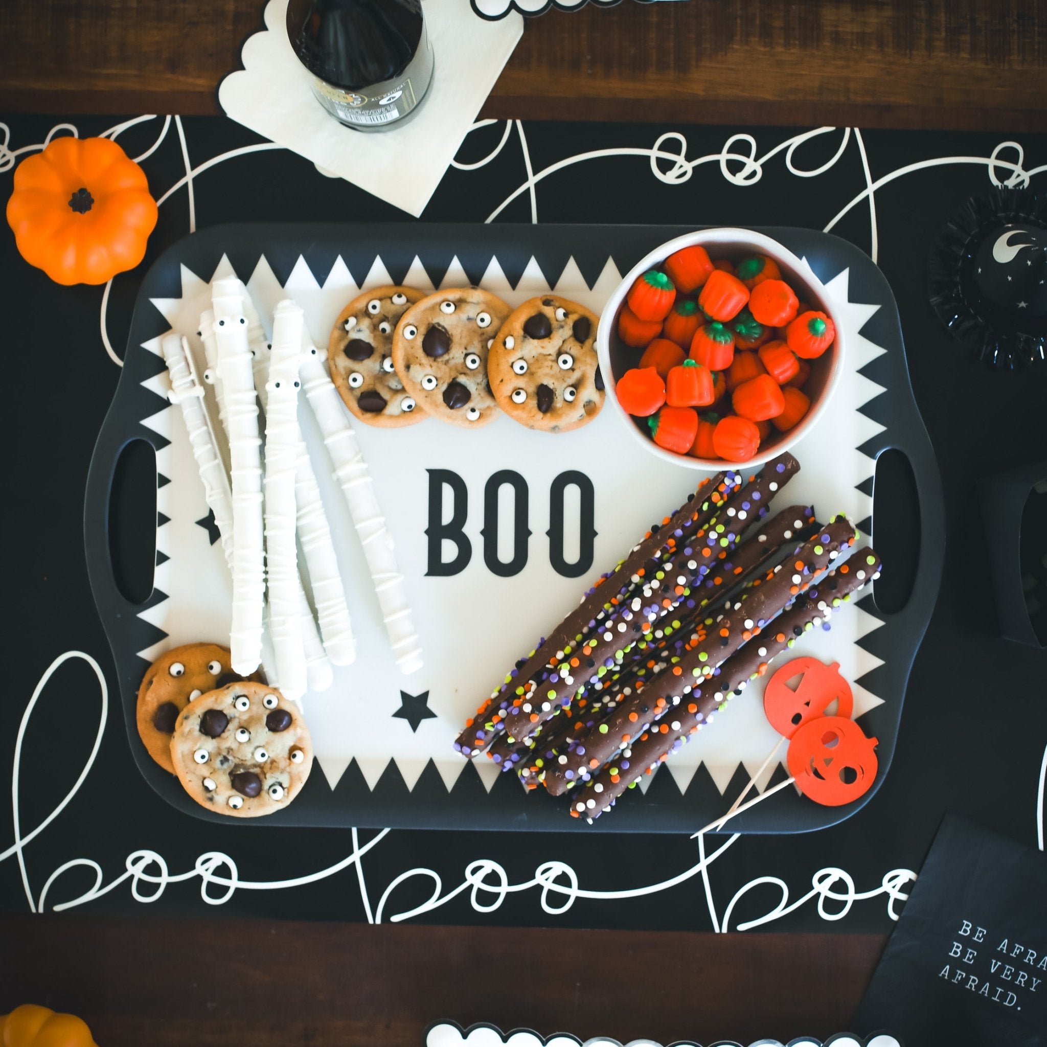 vintage-halloween-bamboo-platter-866883