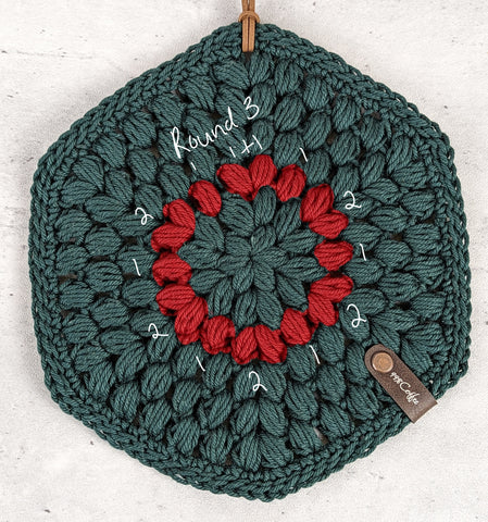 Round 3 of the Fancy Puff Trivet, highlighted in red