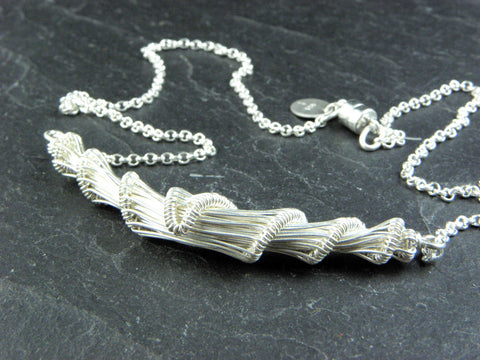 Collier Cocon tissé en argent