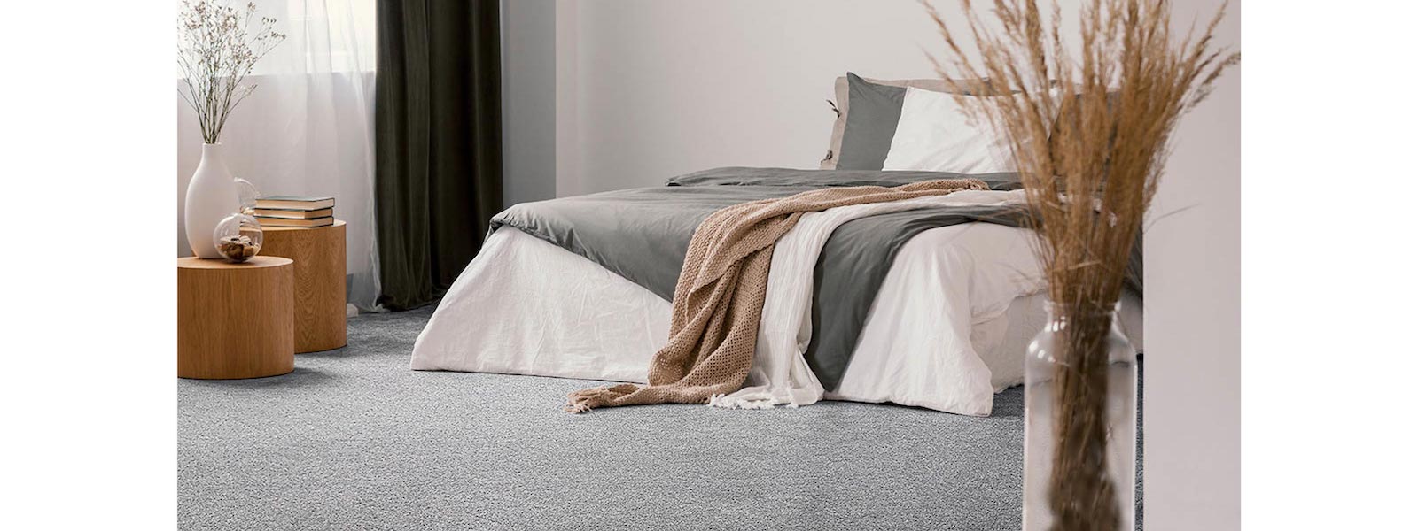 bedroom grey carpet