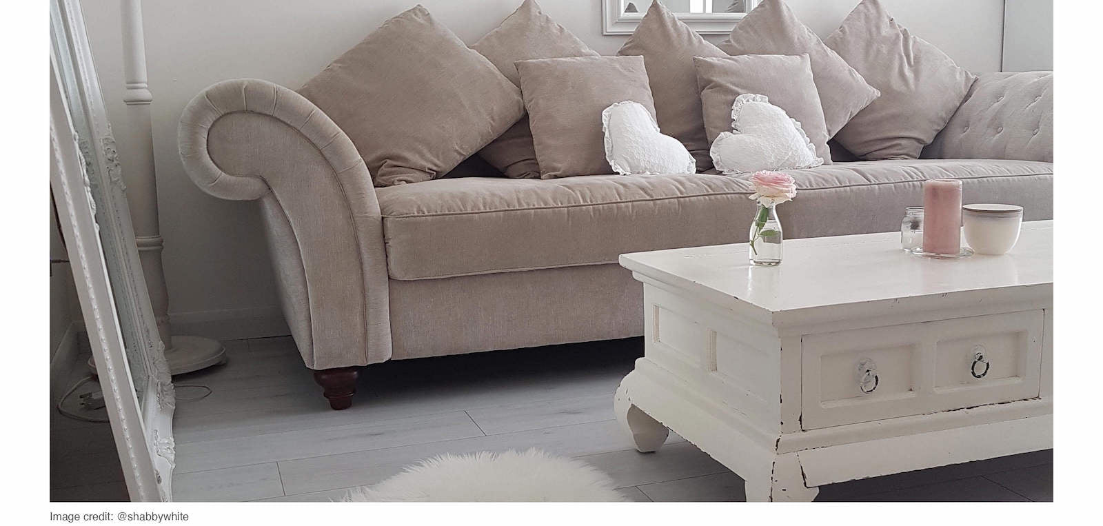Neutral Lounge Roomset with Grey Laminate