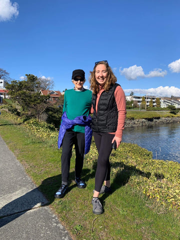 Grandma and grand-daughter enjoying their SOMs together.