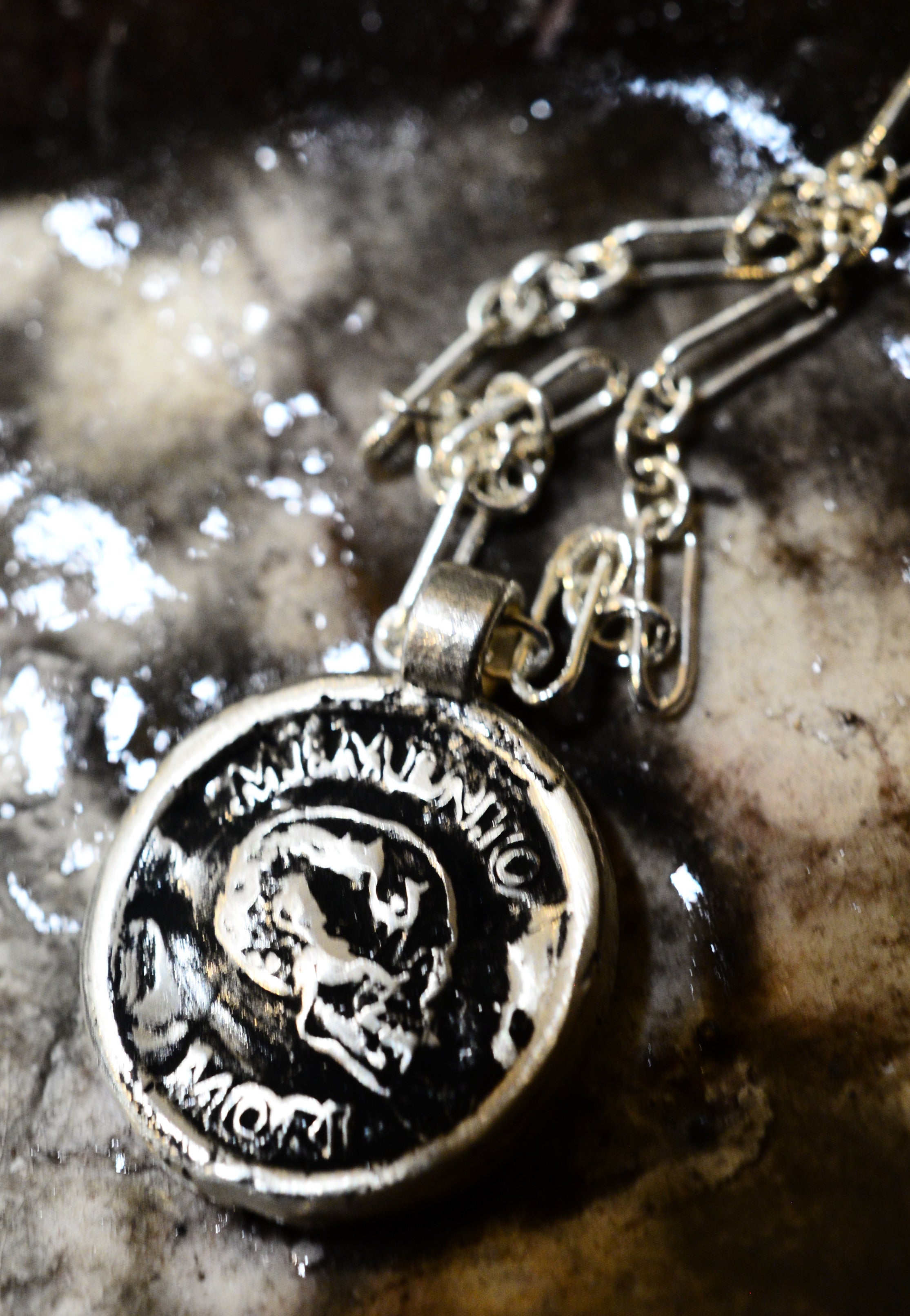 Memento Mori coin