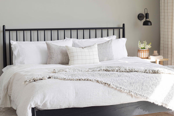 how to style a king size bed with pillows, pillow styling tips
