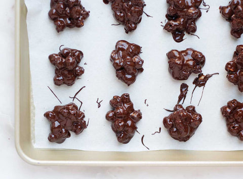 chickpea chocolate clusters