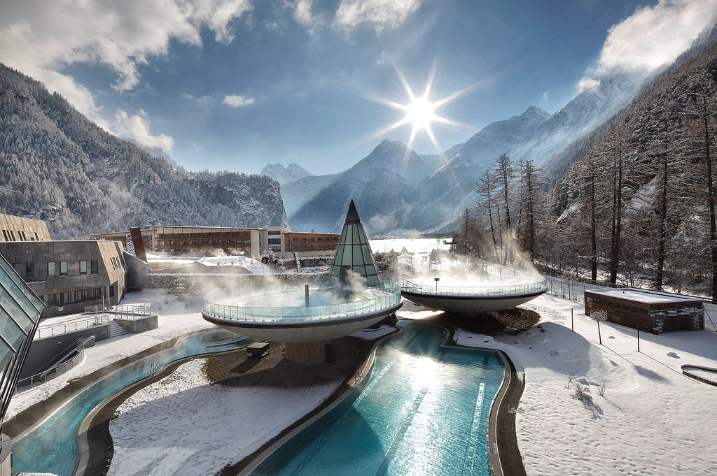 Aqua Dome Thermal Bath