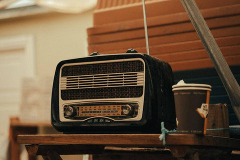 vintage bluetooth radio