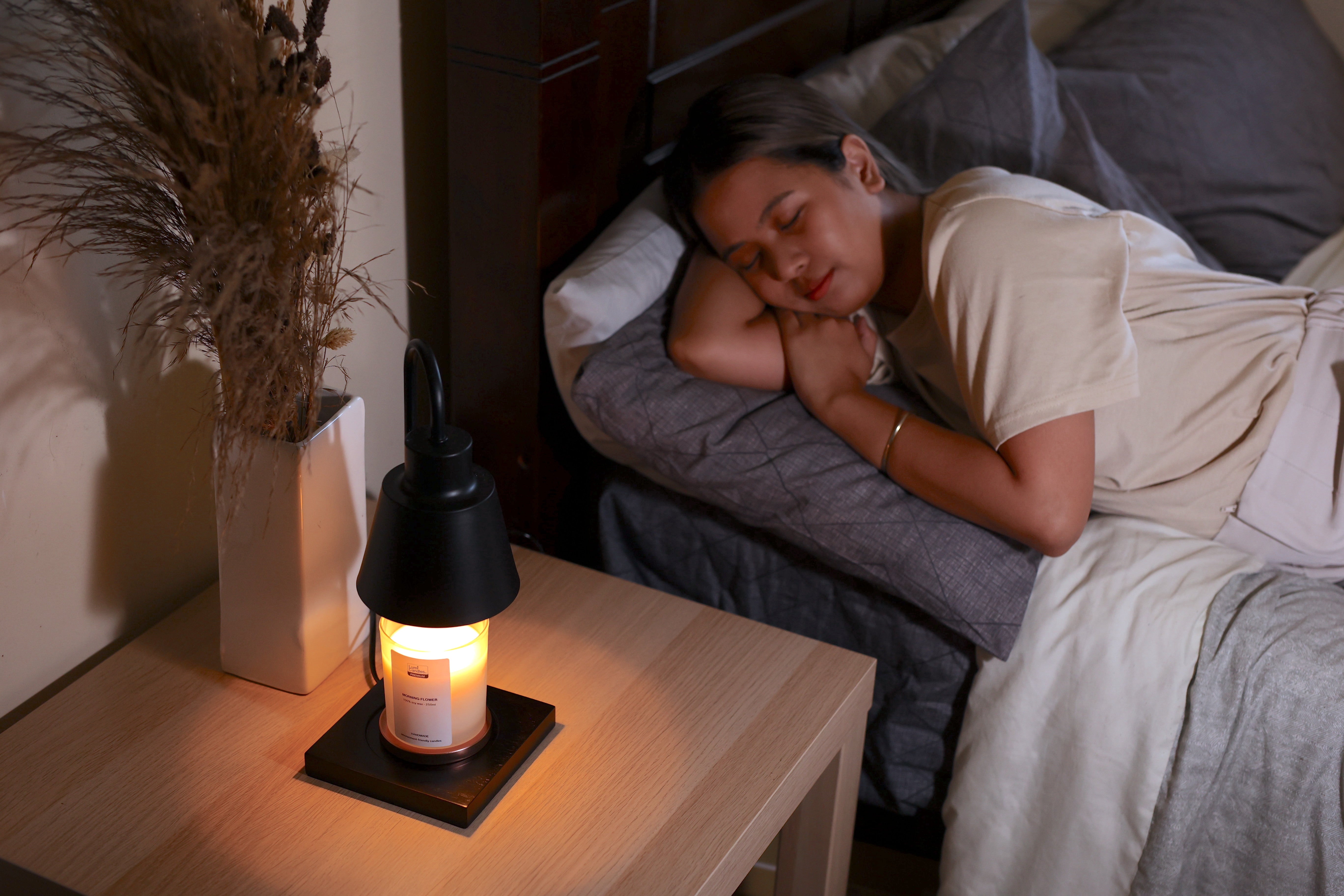 s Bestselling Candle Warmer Lamp Is the Perfect Cozy Home Decor