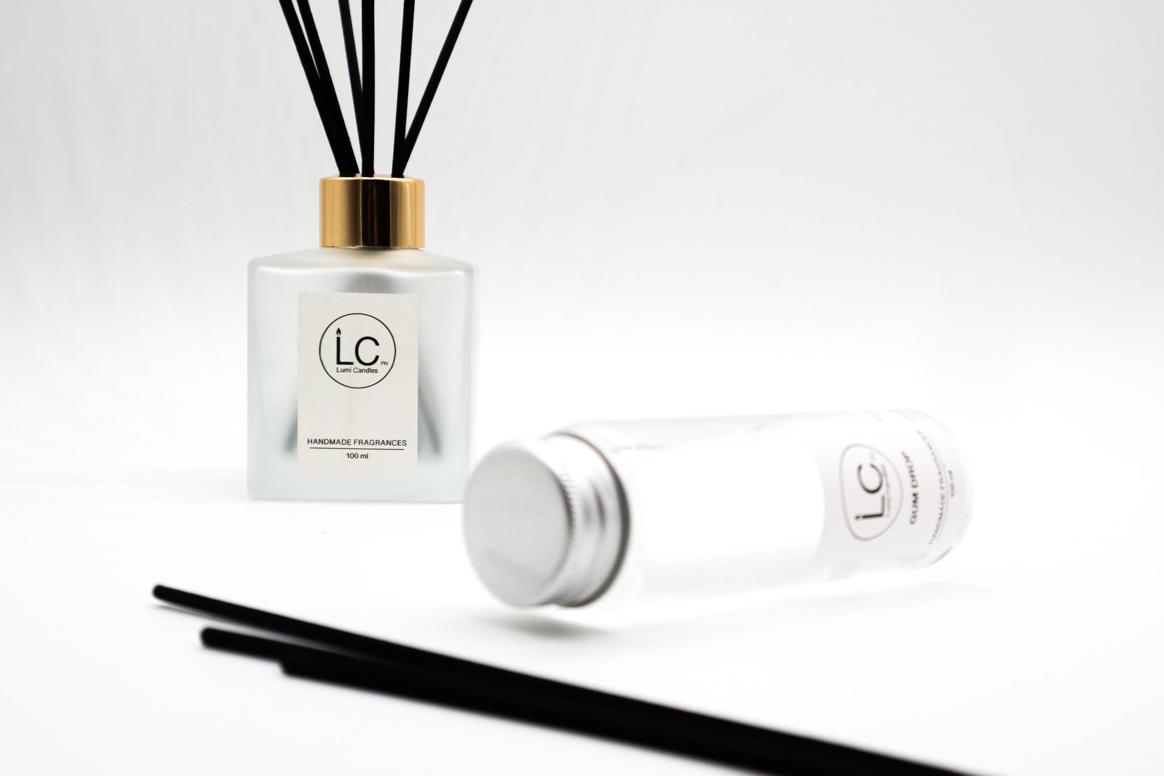 reed diffuser by Lumi Candles PH