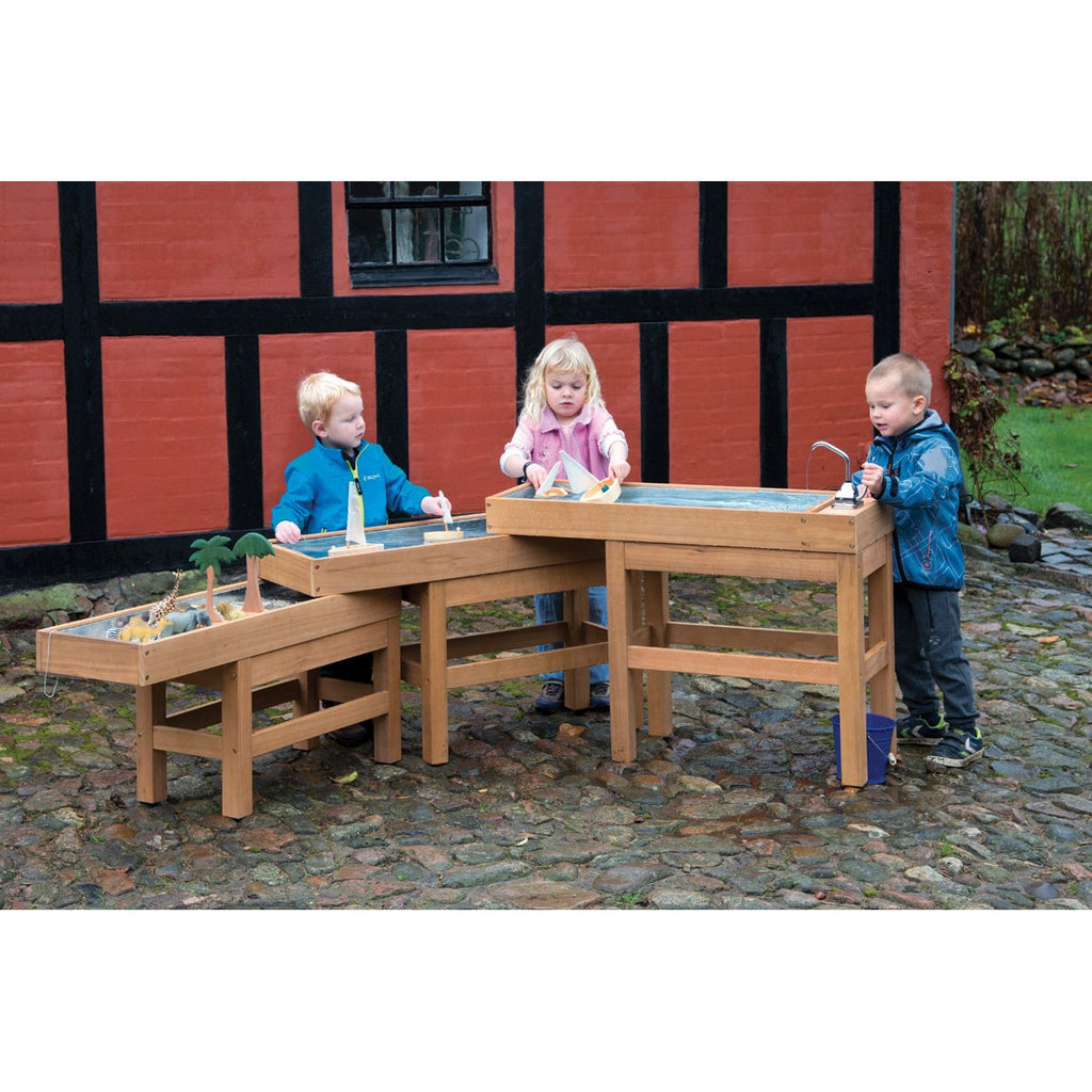 outdoor sand table