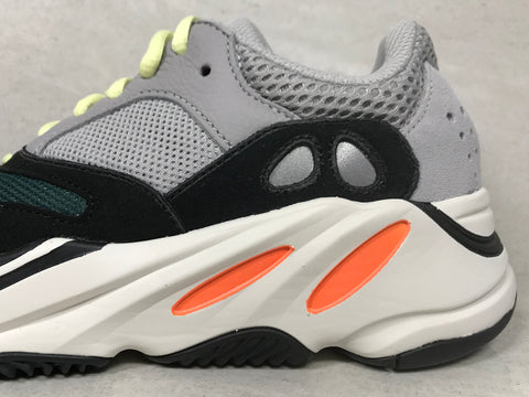 yeezy wave runner 700 true to size