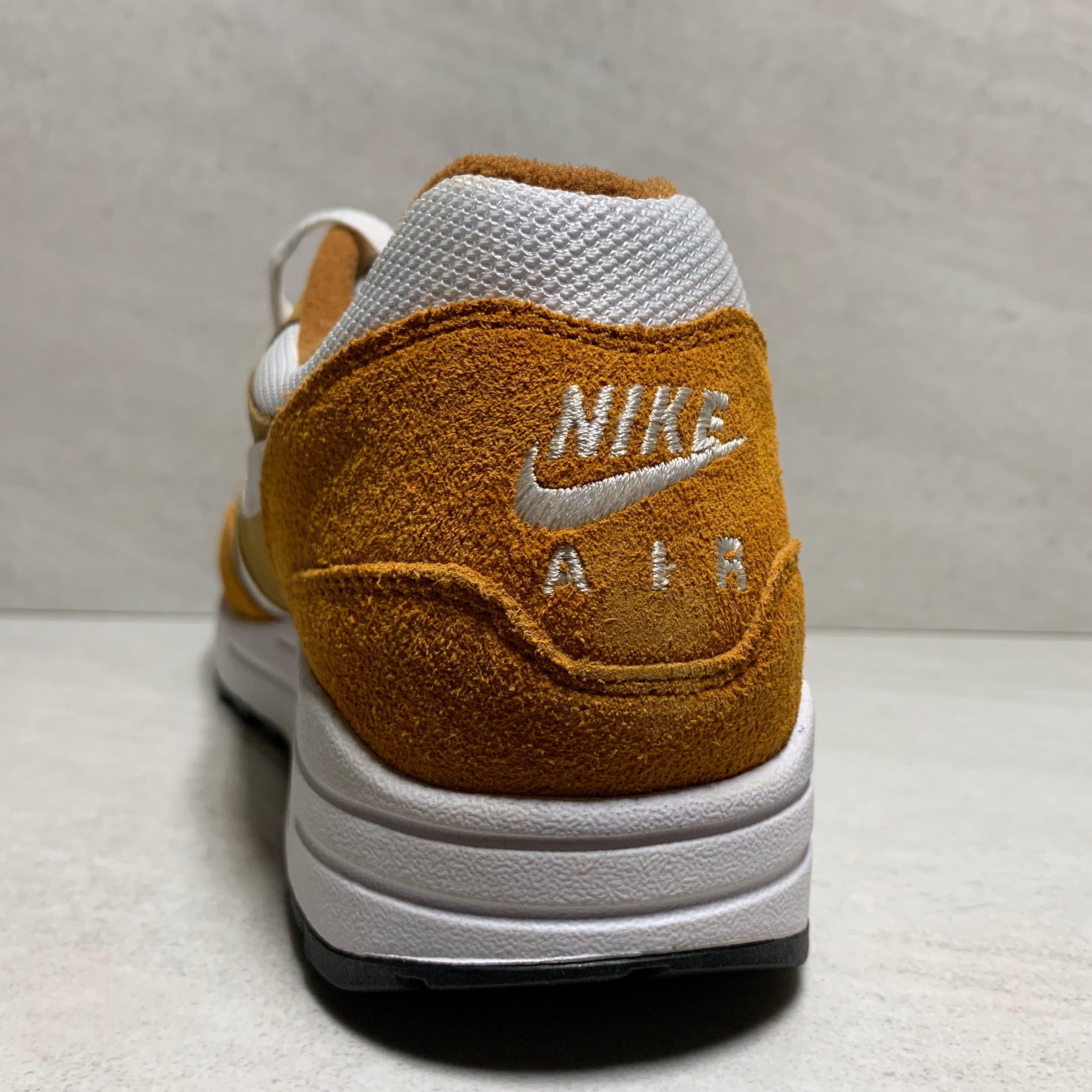 Nike Air Max 1 Size 9 Curry (2018 
