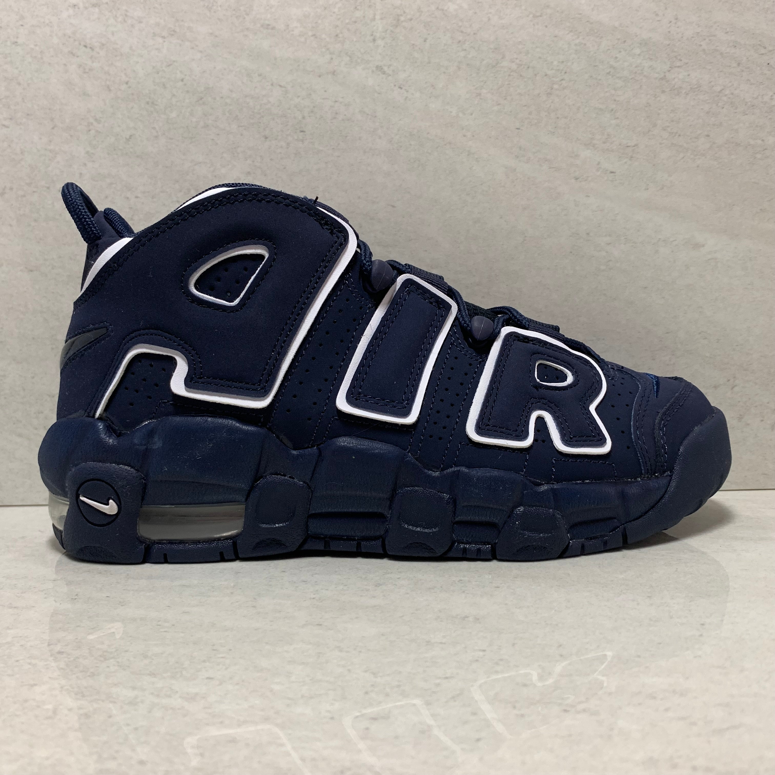 nike uptempo size 5.5