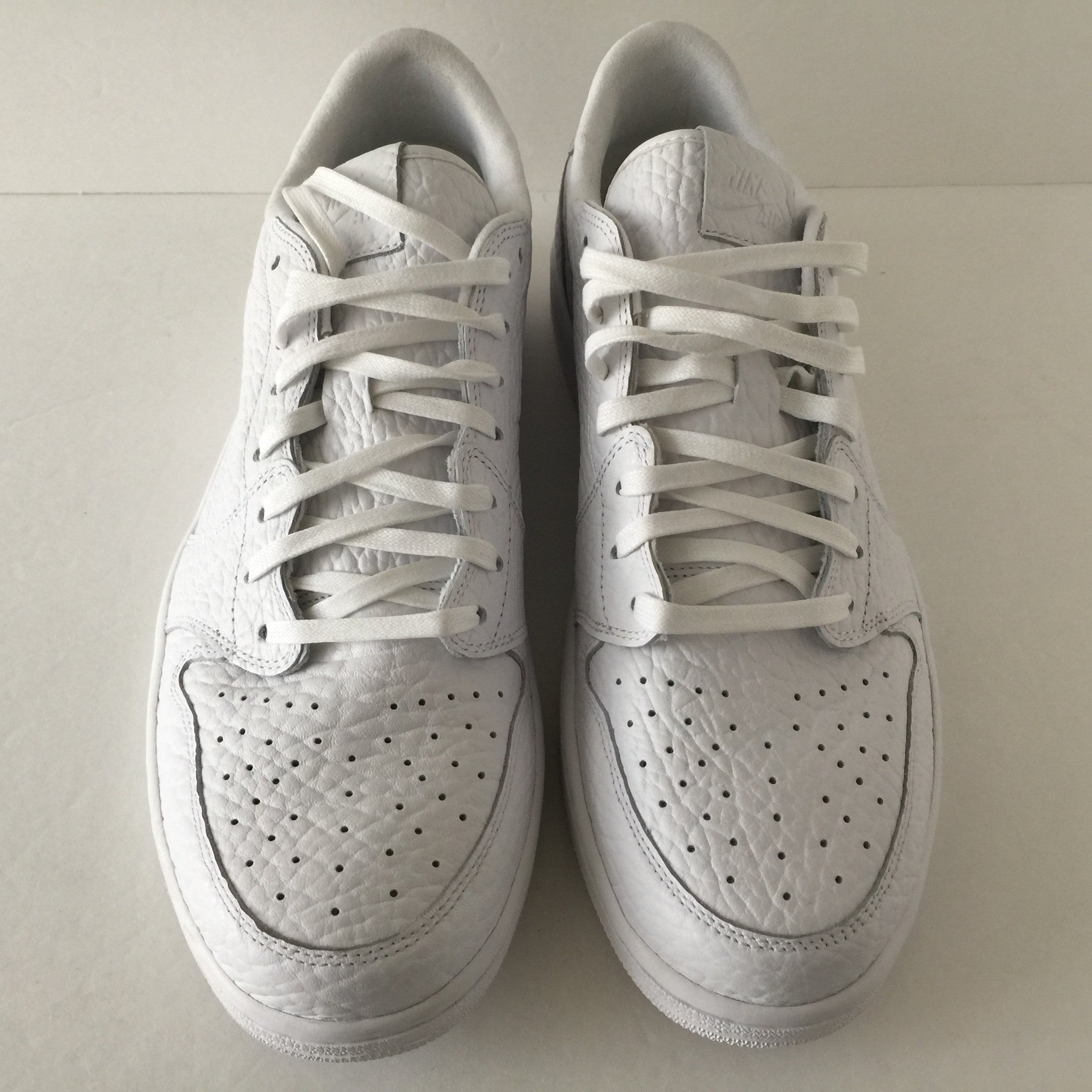 jordan 1 retro low swooshless white