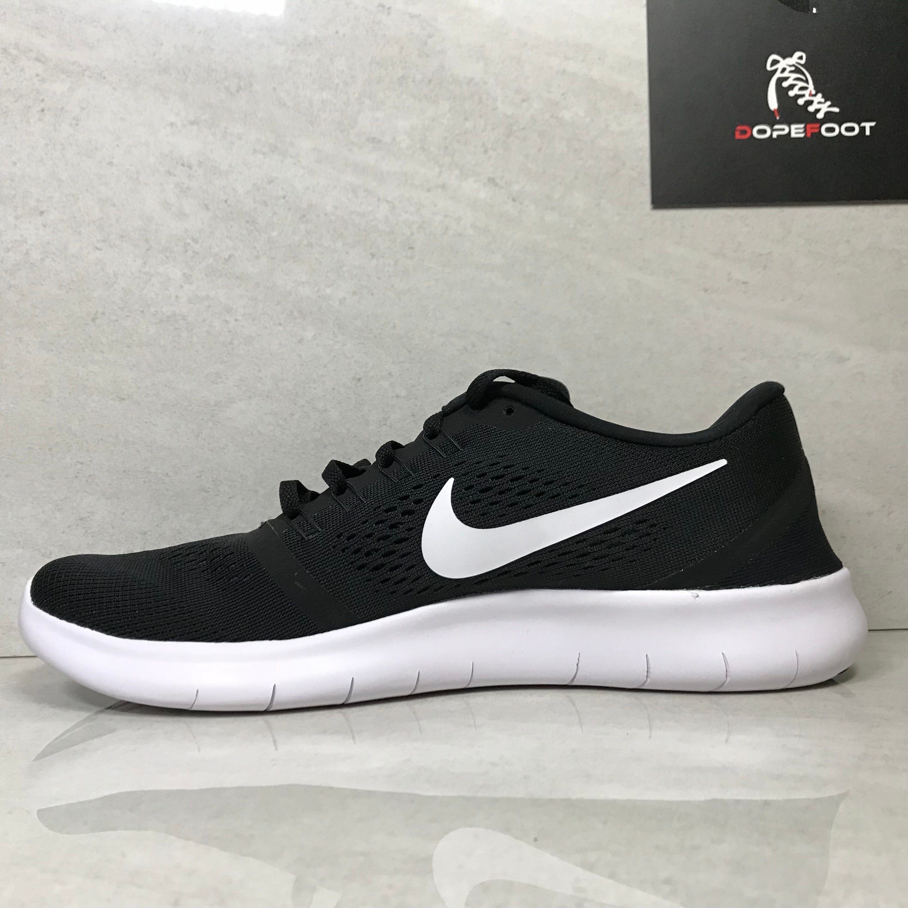DS Nike Free Run Black/White Size 9/9.5 