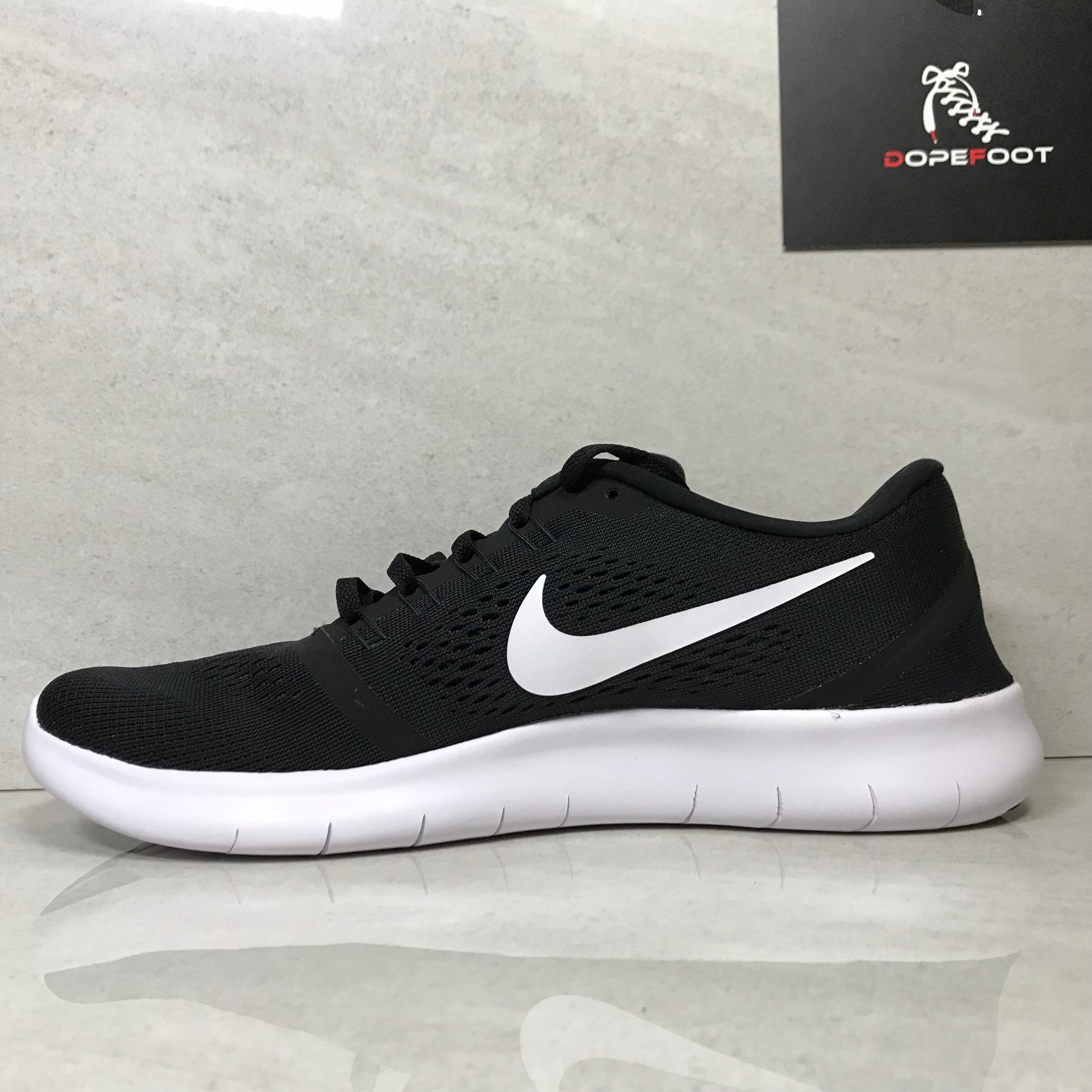 nike free run black and white