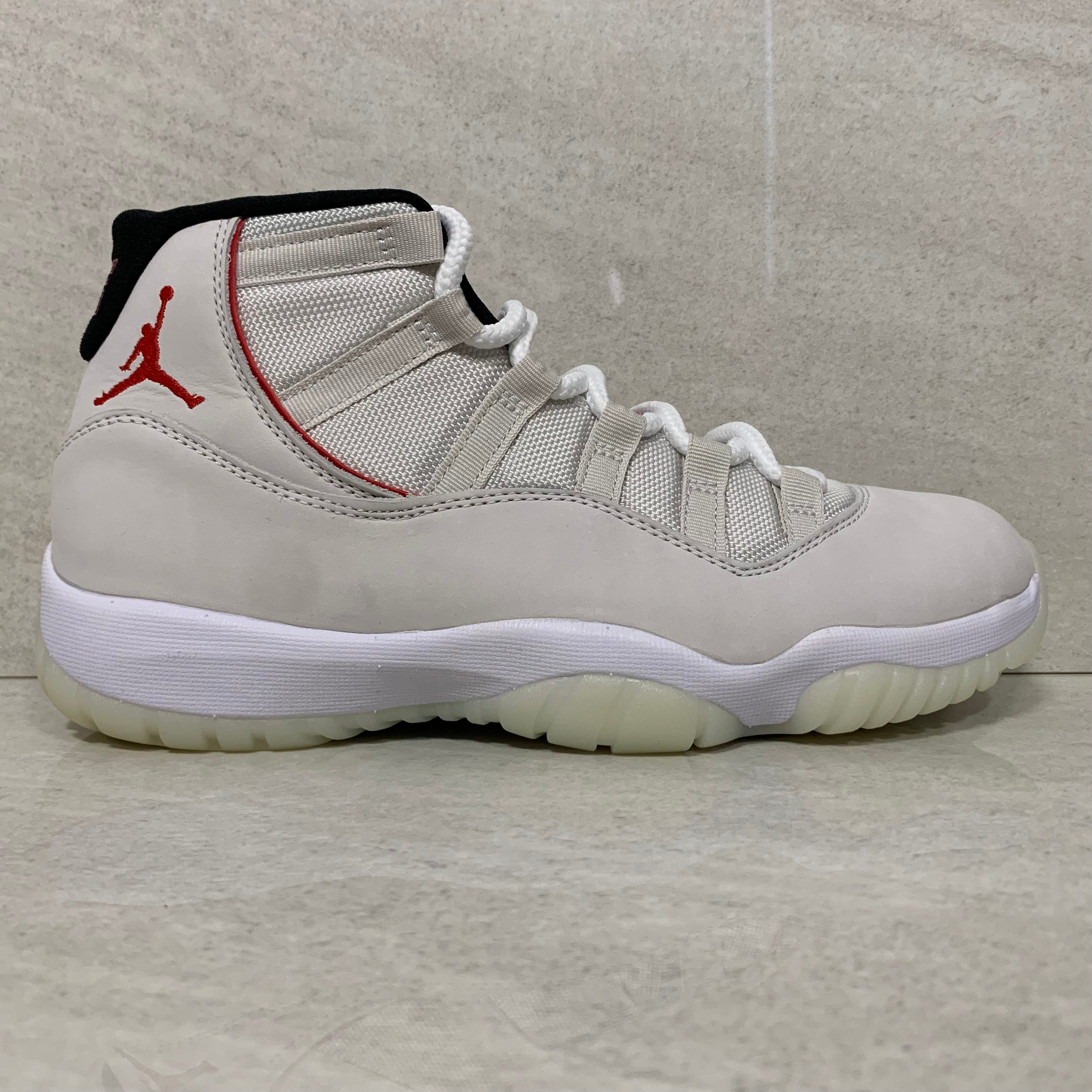 jordan 11 platinum tint size 8