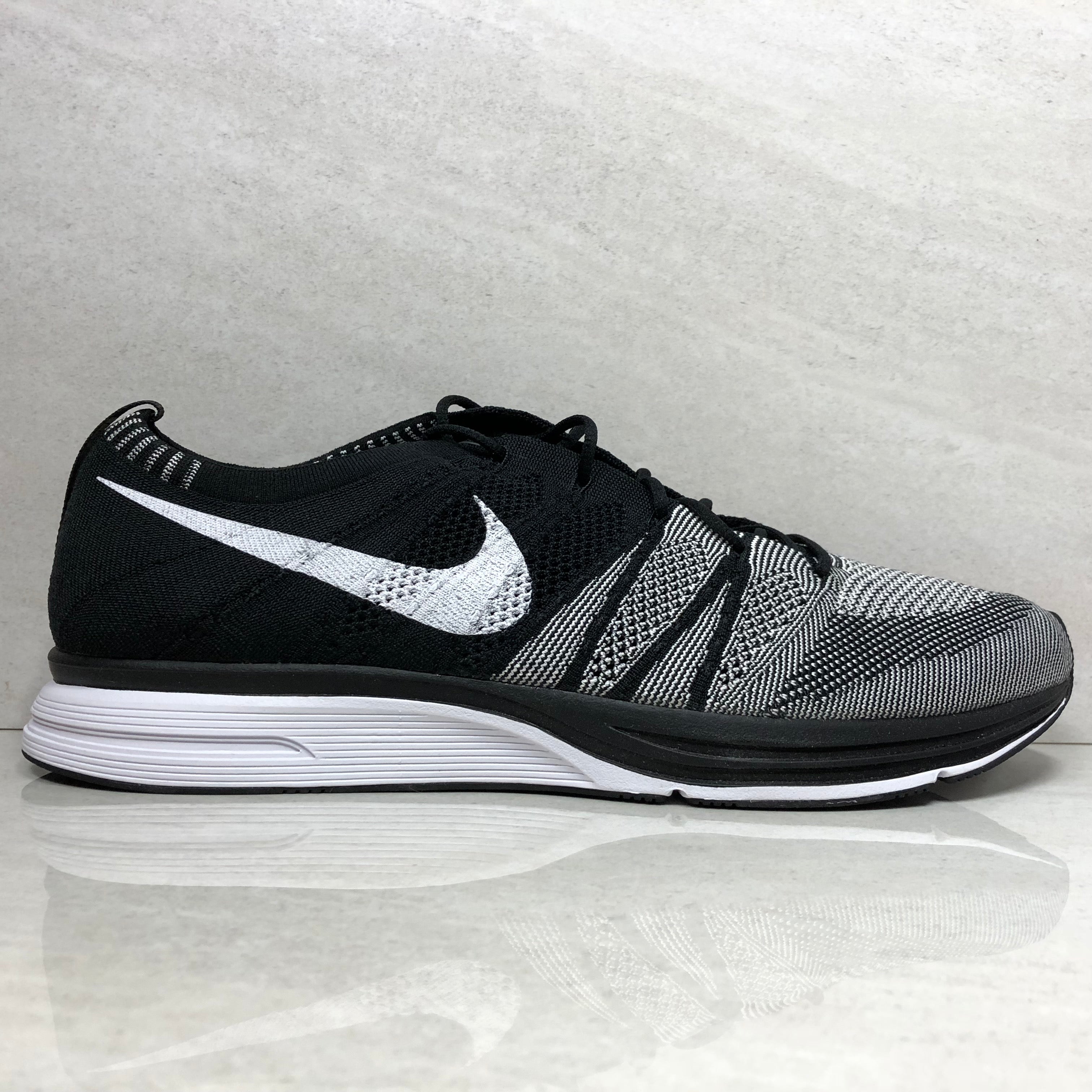 nike flyknit trainer mens