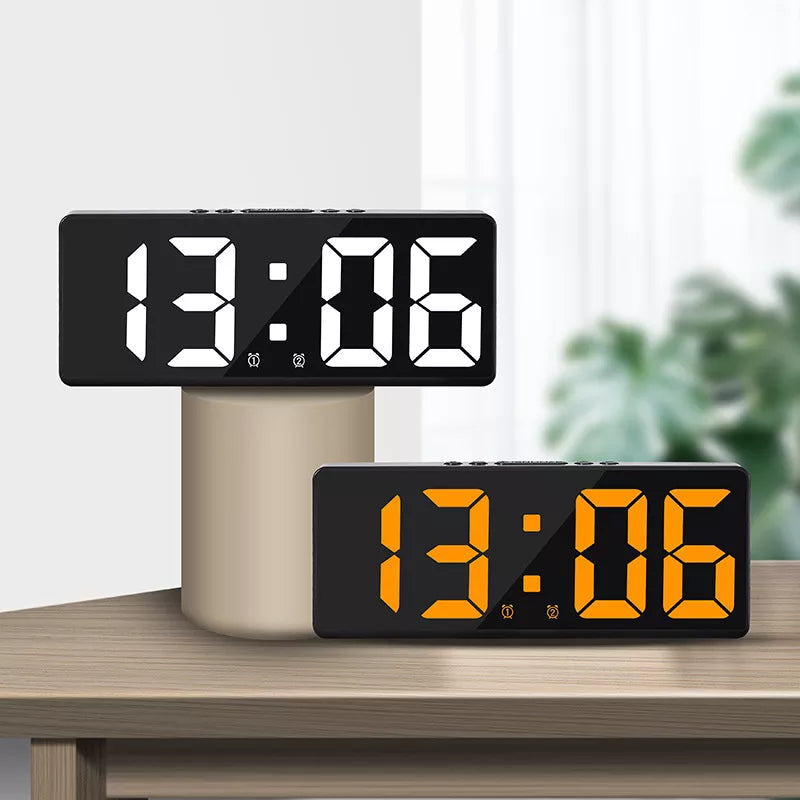 Digital Alarm Clock Voice Control Teperature Snooze Night Mode Desktop Table Clock 12/24H Anti-disturb Funtion LED Clocks Watch