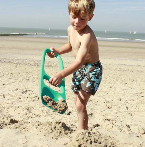 From Infancy to Tweens all children are obsessed with beach play, see our fun Quut beach toys.