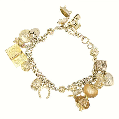 Pre-owned gold charm bracelet