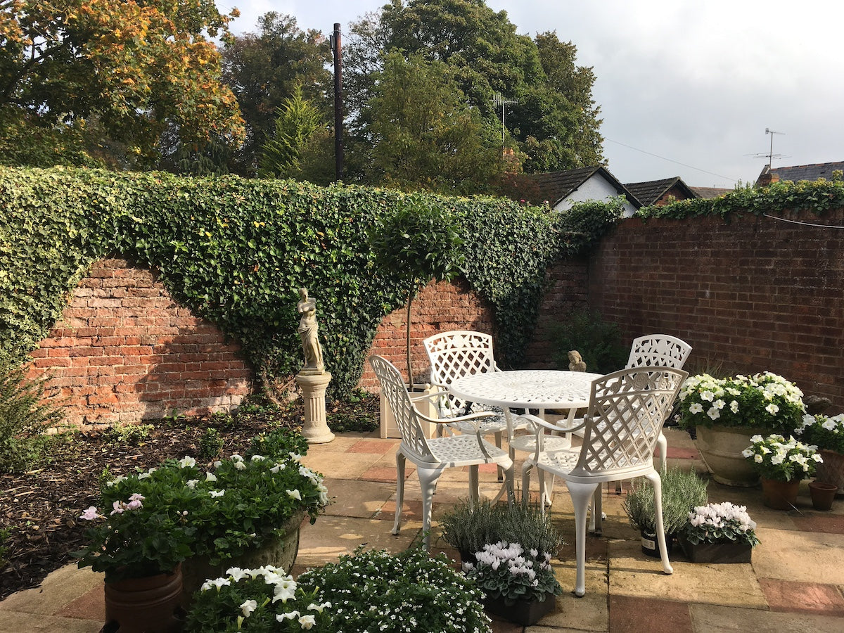 How to plan the perfect patio: Key considerations before you buy new patio furniture set