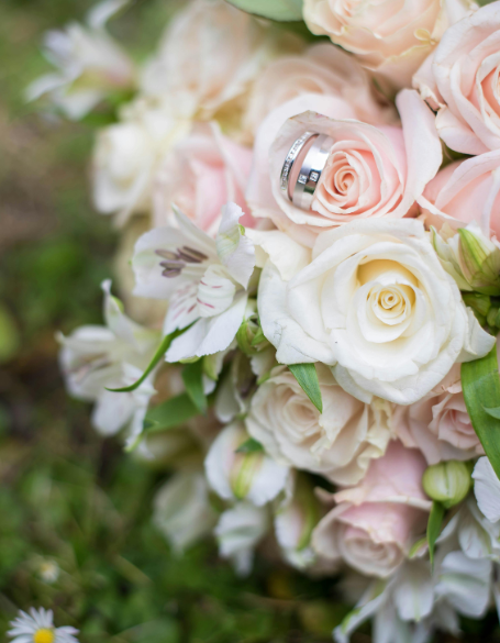 Anniversary Flowers Delivered to Vancouver