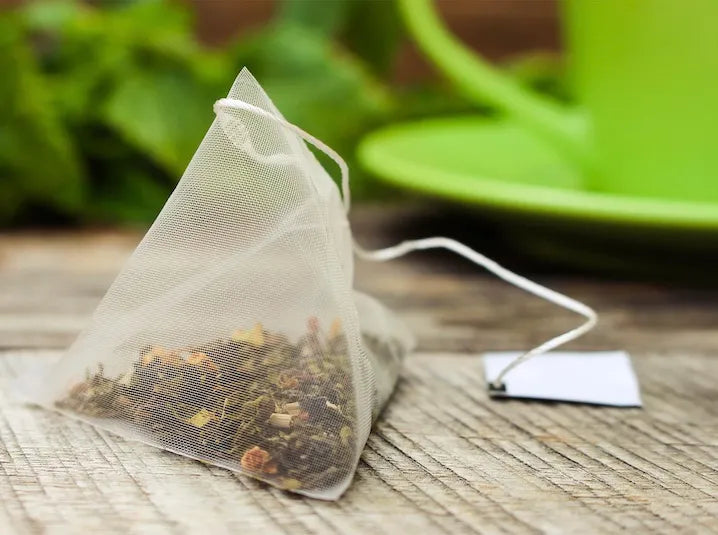 Plastic tea bag with harmful micro-plastics