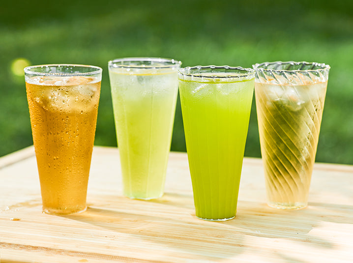 multiple cold brewed iced japanese tea in glasses