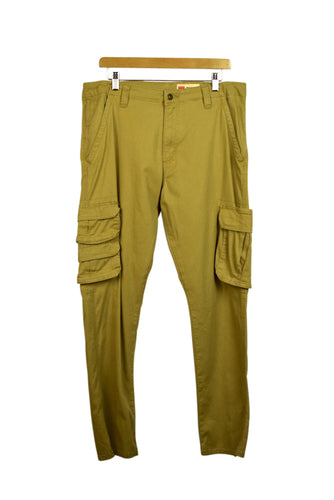 Wrangler® Legacy Cargo Twill Pant In Grain | centenariocat.upeu.edu.pe